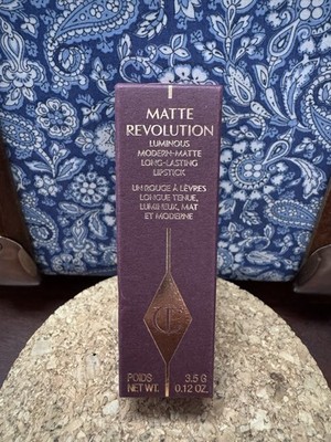 Charlotte Tilbury Matte Revolution Lippenstift In Mark Of A Kiss 3,5g