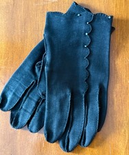 Vintage Girls Cotton Dress Gloves Black with scallop trim Design