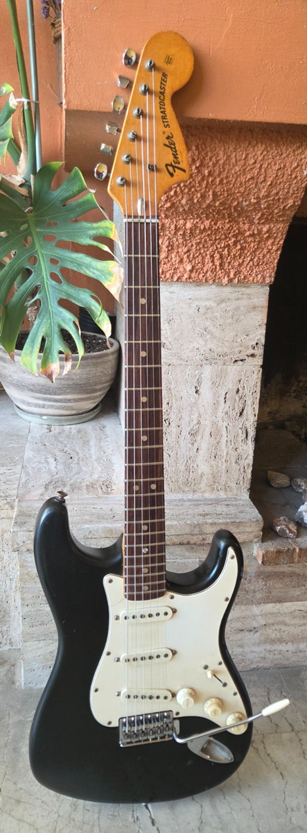 FENDER STRATOCASTER 1972 vintage original BLACK USA one string
