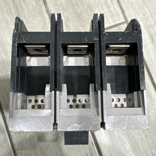 ⚡️Siemens - FXD63B150 - Molded Case Circuit Breaker - 150A, 3-Phases, 600V⚡️#2 - Picture 8 of 12