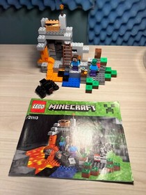 LEGO Minecraft The Cave 21113 Retired Set