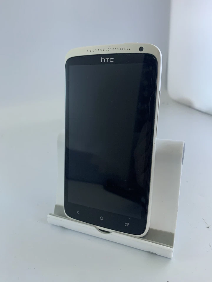 HTC One X White 4GB Unlocked Android Touchscreen Smartphone 8MP Camera 1GB RAM  - Image 2 of 4