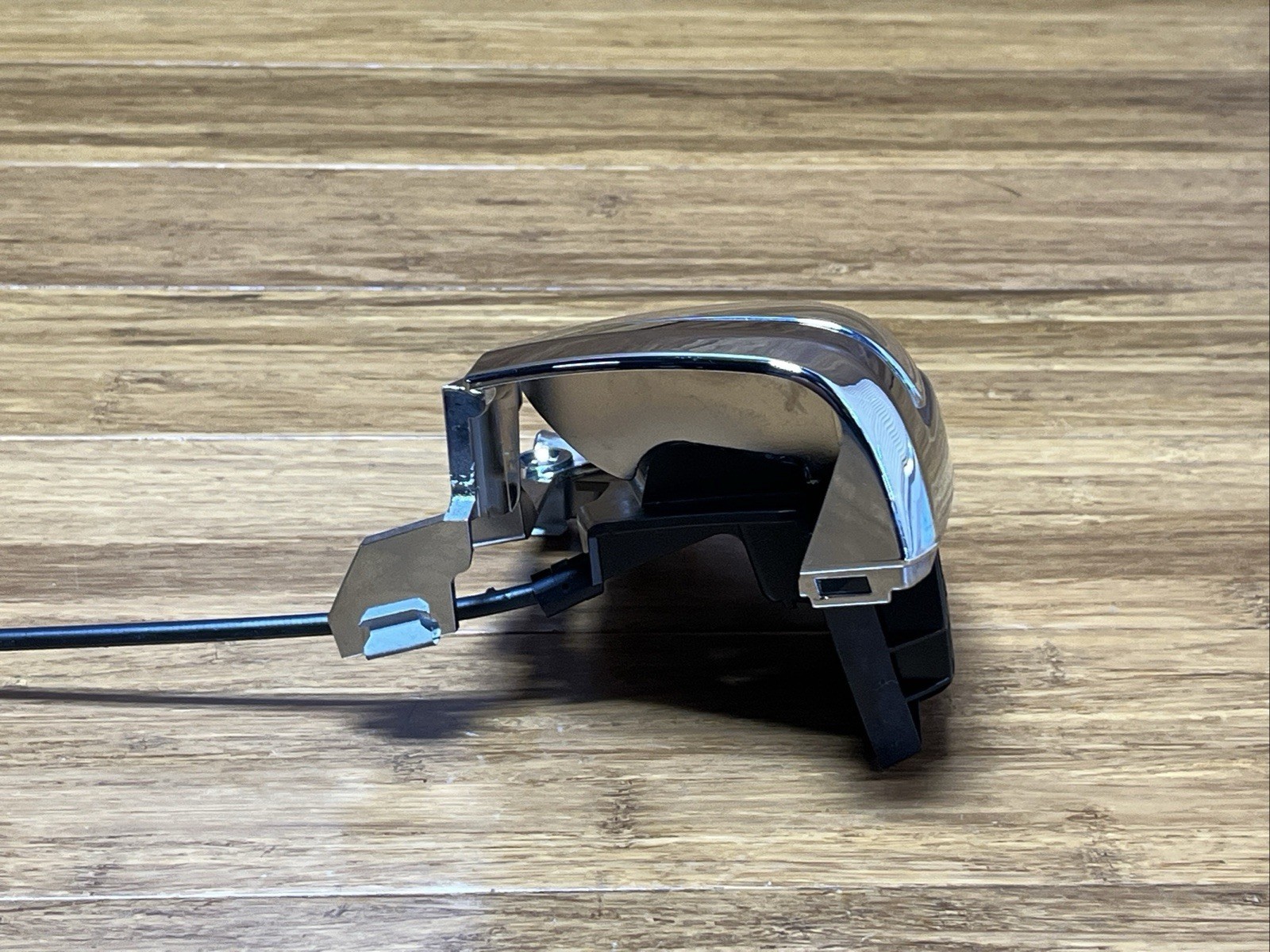 2017-2023 Rolls Royce Dawn RR6 Front Left Seat Upper Handle 7304413 OEM NOTE