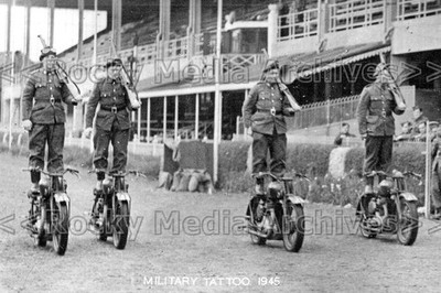 Xgg-27 Military Tattoo, Dublin, Irland 1945. Foto