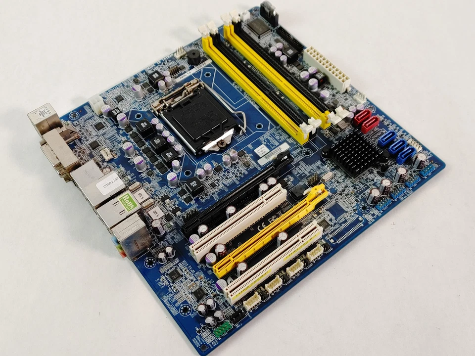 Foxconn 14AD14GS1 57131111 LGA 1155 DDR2 SDRAM Desktop Motherboard - Image 4 of 4