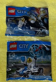 Lego City Pollybag 30315 Astronaut & 30365 Space Satellite. Both Retired