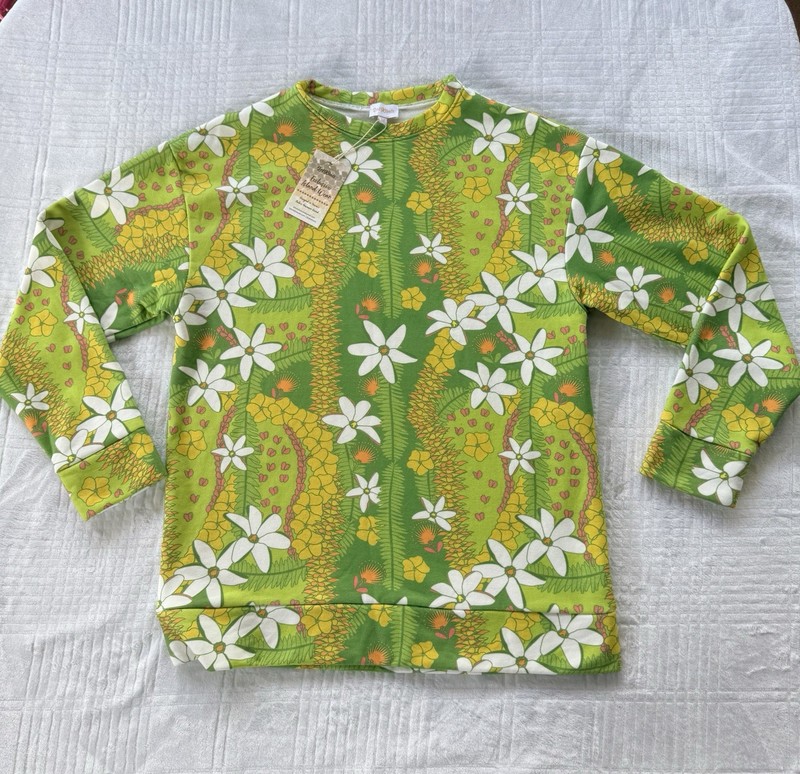 Lei Kinis Women's M Green Multicolor Floral Hawaiian Round Neck Sweatshirt