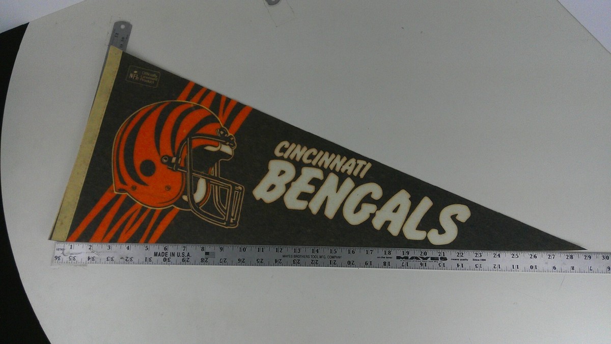 Vintage Authentic NFL Cincinnati Bengals Football Related Pennant