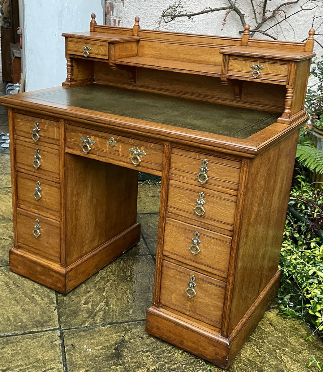 RARE VICTORIAN ARTS & CRAFTS OAK WRITIN DESK HOBBS OF LONDON 2 MAN