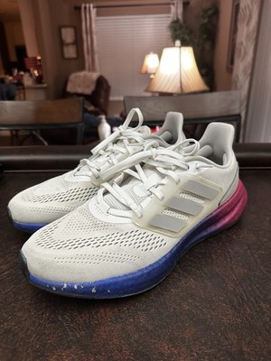 Adidas Pureboost 22 Lucid Gradient Men s 11.5 Running Shoes Pre-Owned