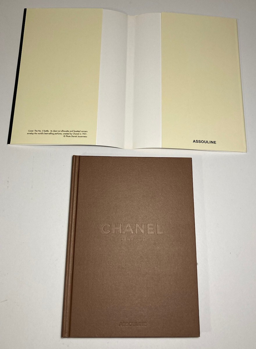 CHANEL (Slipcase Set Of 3 HC Books) Fashion-Fine Jewellery CHANEL (Slipcase Set Of 3 HC Books) Fashion-Fine Jewellery