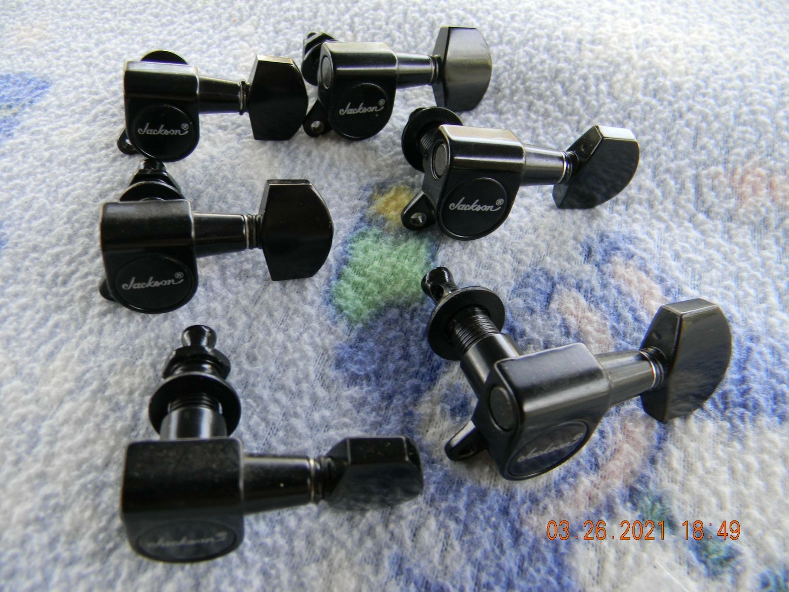 jackson tuners black
