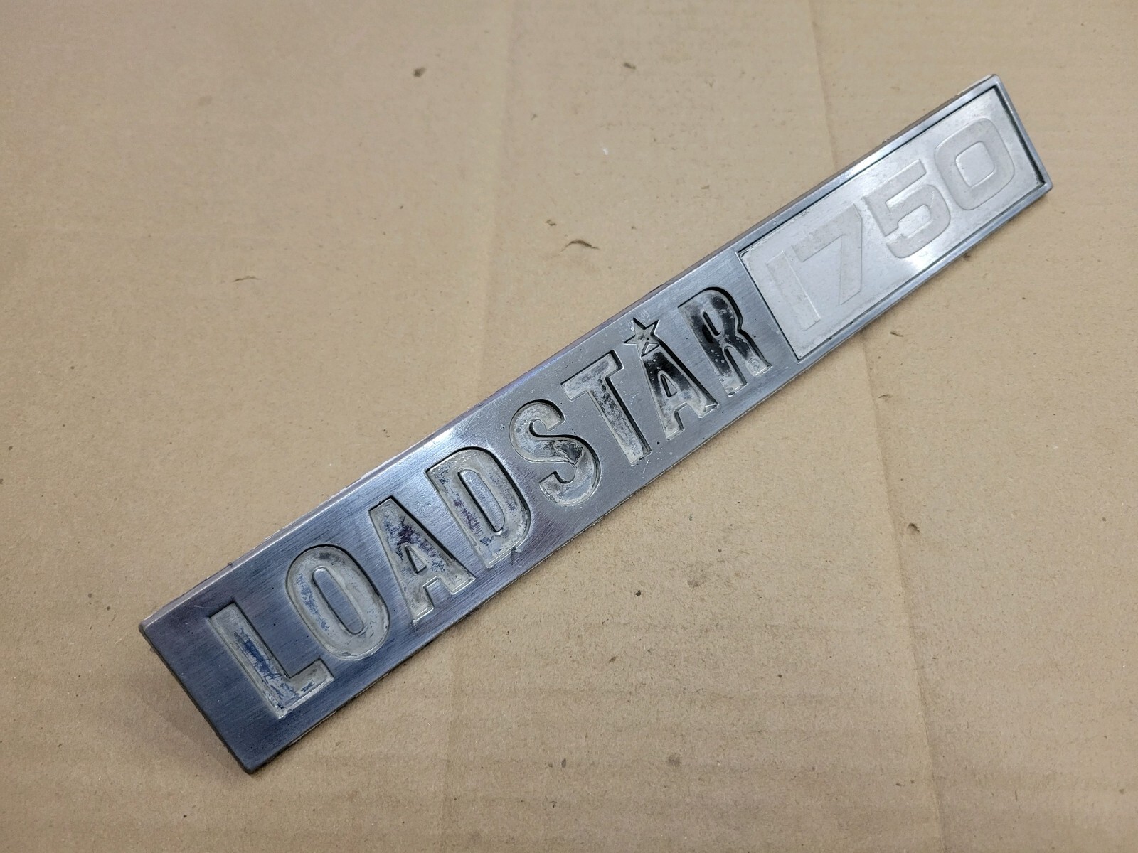 International Harvester OEM Loadstar 1750 Front Hood Side Emblem Badge 396613C1 eBay