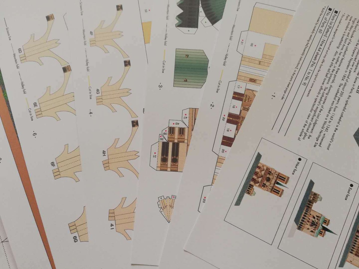 Fai da te assemblare Toy Paper Model Puzzle 3D Notre Dame De Paris per bambini Fai da te assemblare Toy Paper Model Puzzle 3D Notre Dame De Paris per bambini