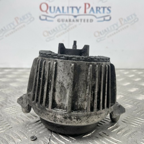 MERCEDES E CLASS W212 2009 2013 ENGINE LOWER MOUNT BRACKET A2042402317 - Picture 10 of 12