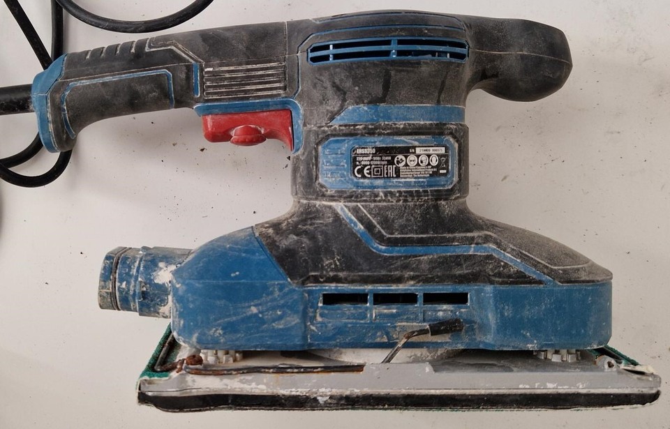 Erbauer 350W 220240V Corded 1/2 sheet sander EHSS350 eBay