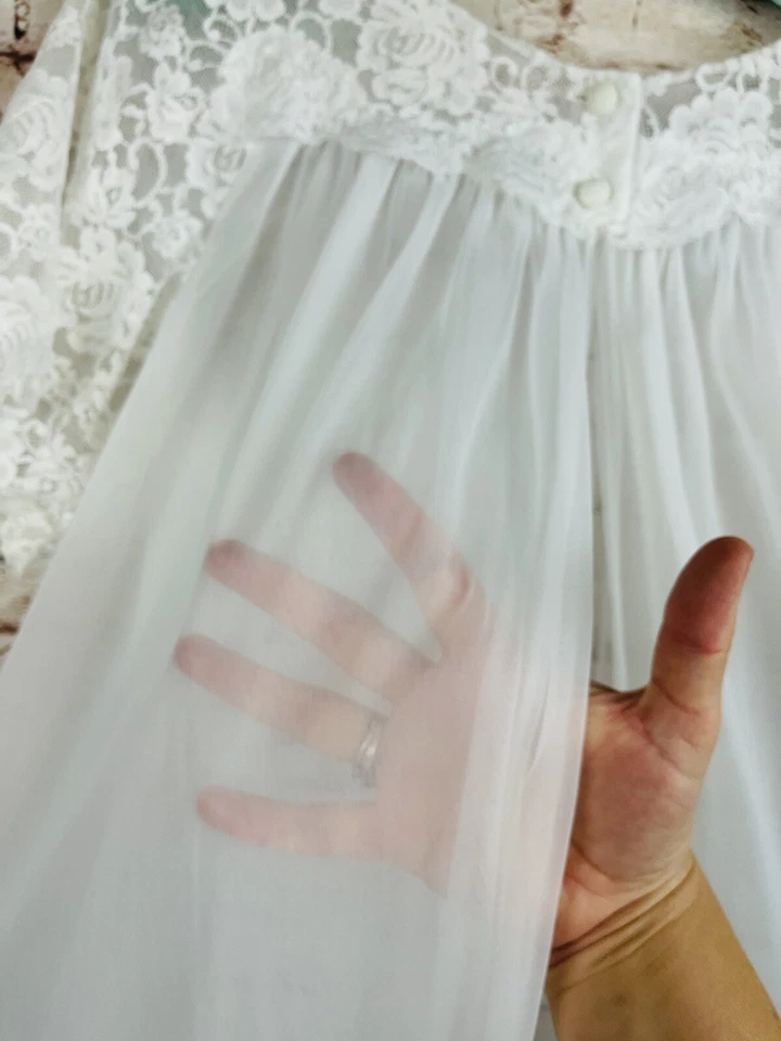 复古 Sears 白色双透明雪纺花边新娘 Peignoir 长袍 尺寸 34 LOVELY — 第 4/4 张图片