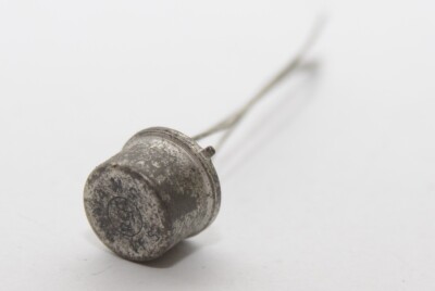 MIL spec Germanium PNP-Transistor von RCA Typ 2N414, 30 V / 0.4 A / 200 mW, NOS