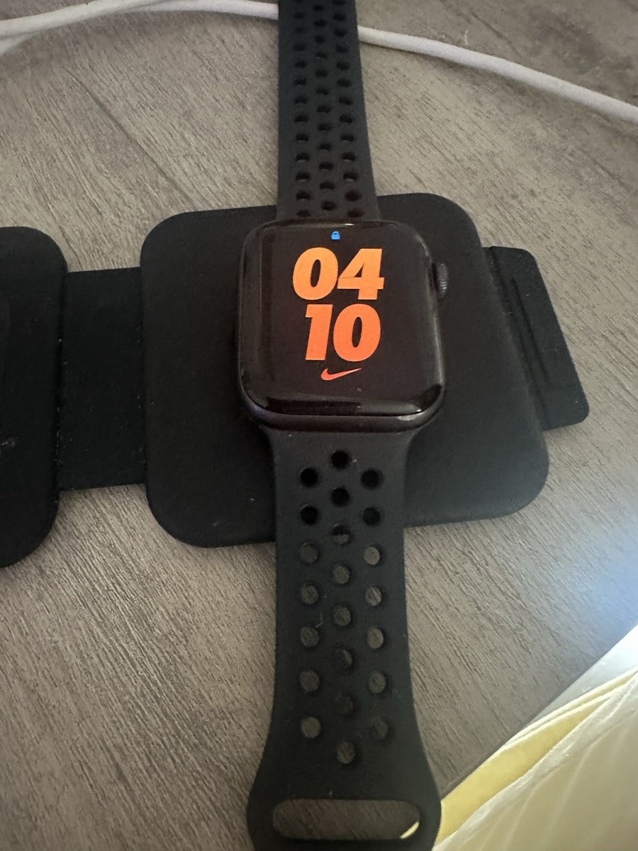 Apple Watch Nike+ 42mm Cellular Silver Aluminum's 190198514820| eBay