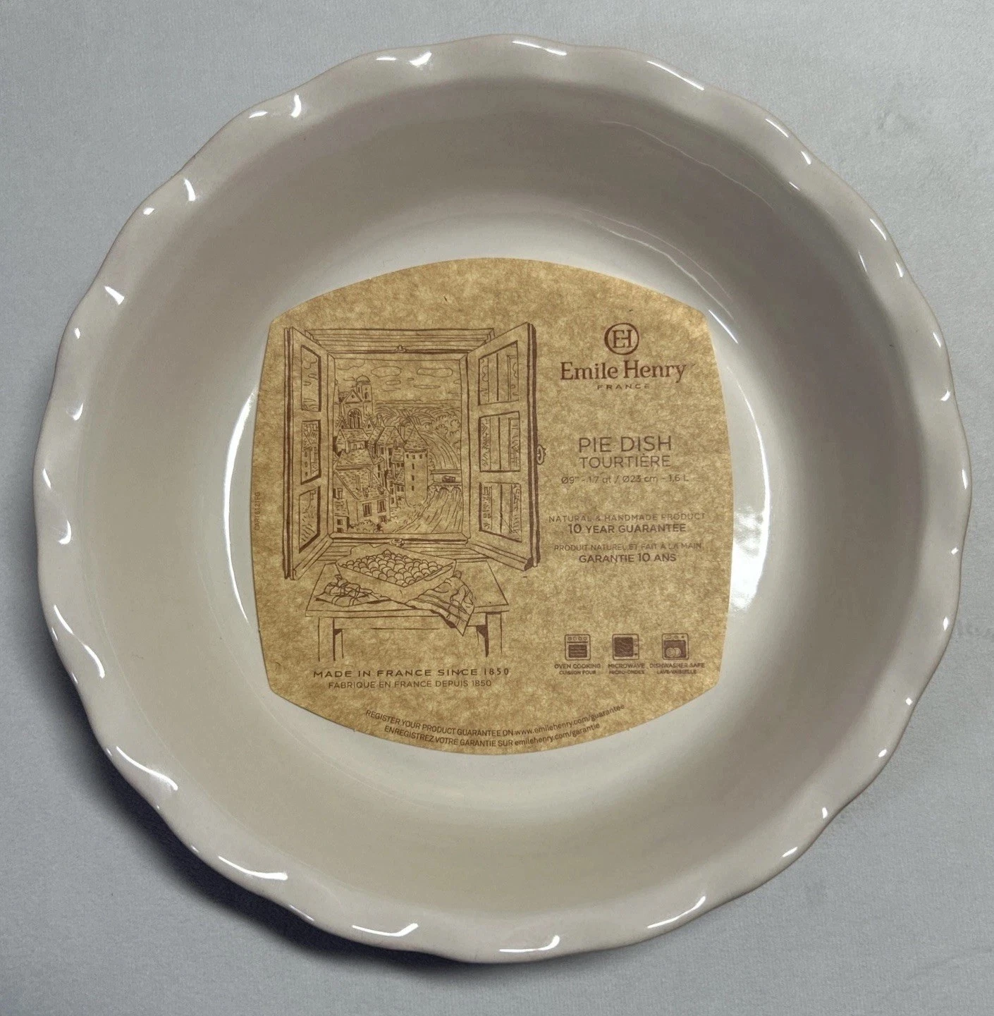 NWT Emile Henry Red & Beige Ceramic Pie Plate Baker 10” Ruffled Edge France 6121
Opens in a new wind