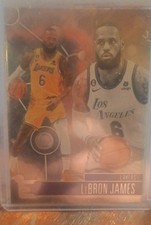 2022-23 Panini Chronicles - Essentials LeBron James #228