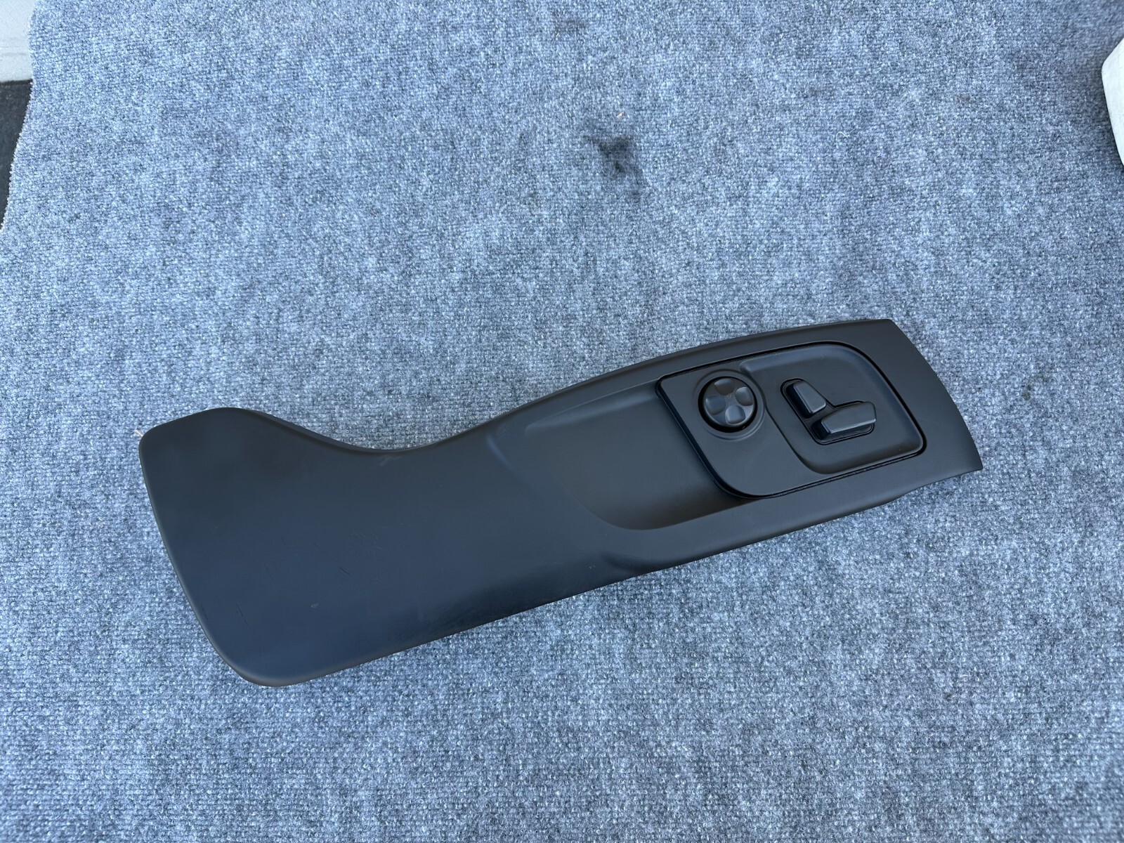 Maserati Ghibli 2014-2020 RIGHT Seat control switch