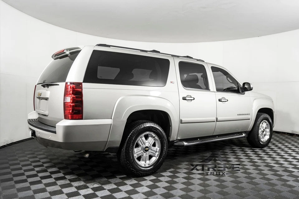 Juego de llamaradas de guardabarros pintables estilo OE para Chevrolet Suburban 1500 2500 07-14 Foto 3 de 4