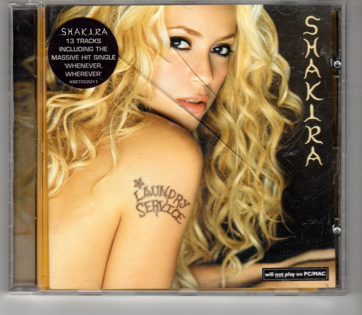 (HO390) Shakira, Laundry Service - 2001 CD