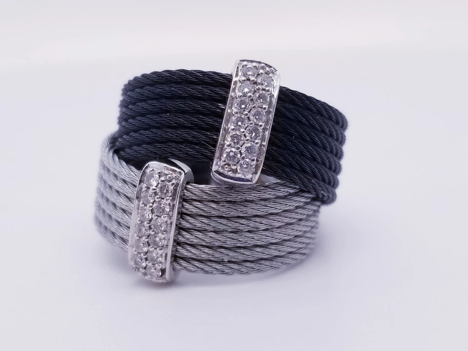 Colección Noir .20 ct. t.w. Anillo de cable de acero inoxidable de 2 tonos de diamantes 18kt WG Foto 3 de 4