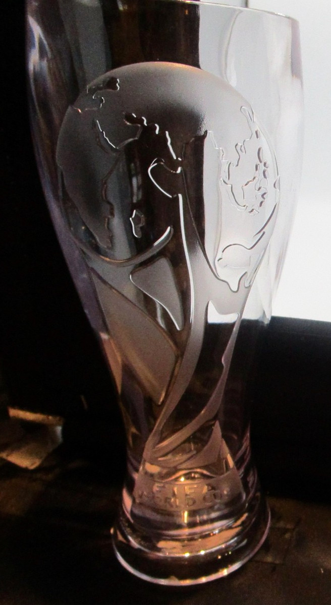 Official FIFA World Cup 2026 Trophy Pilsner Glass 16oz Shatterproof Beer Cup