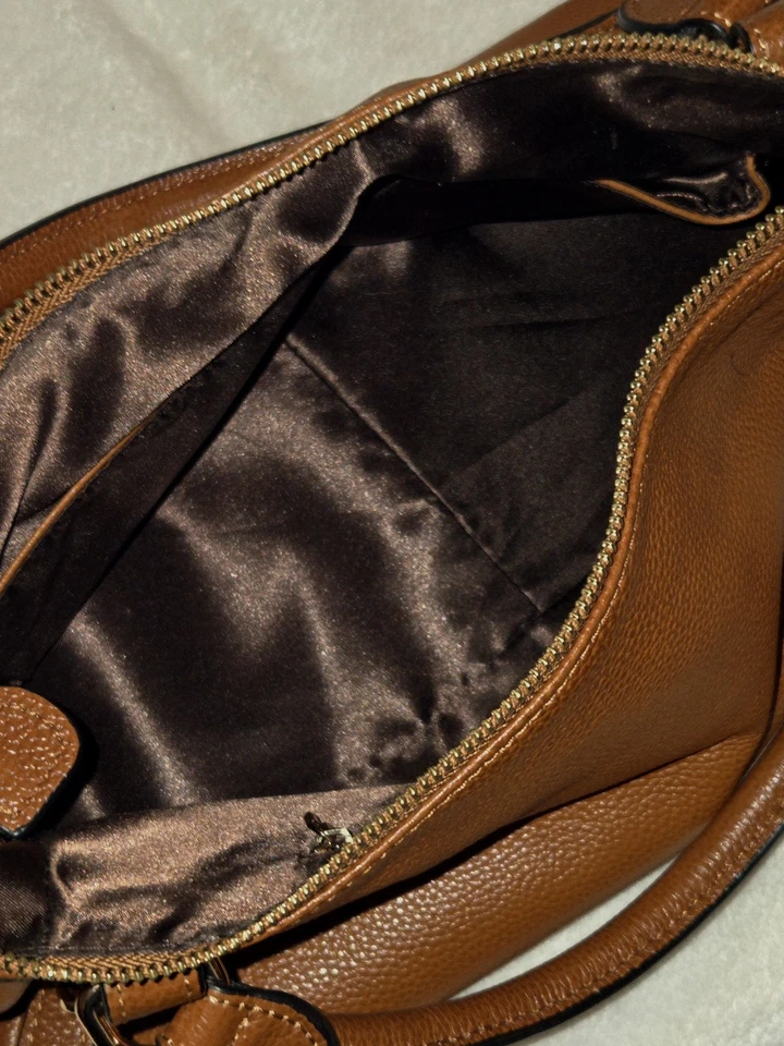 Bolso de mano bandolera de cuero marrón suave con guijarros Kattee (LS) Foto 3 de 4