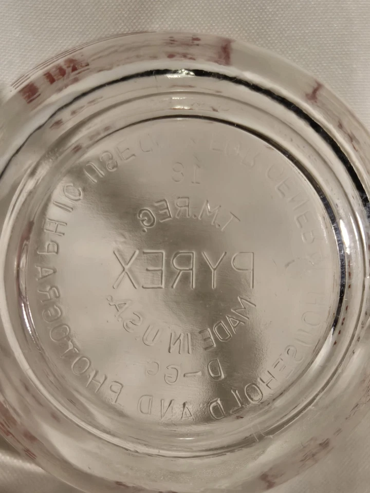 Rare 1940s Pyrex #18 1 Cup 8 Fl. Oz. Level Full Measuring Cup No Spout D Handle - Image 4 of 4