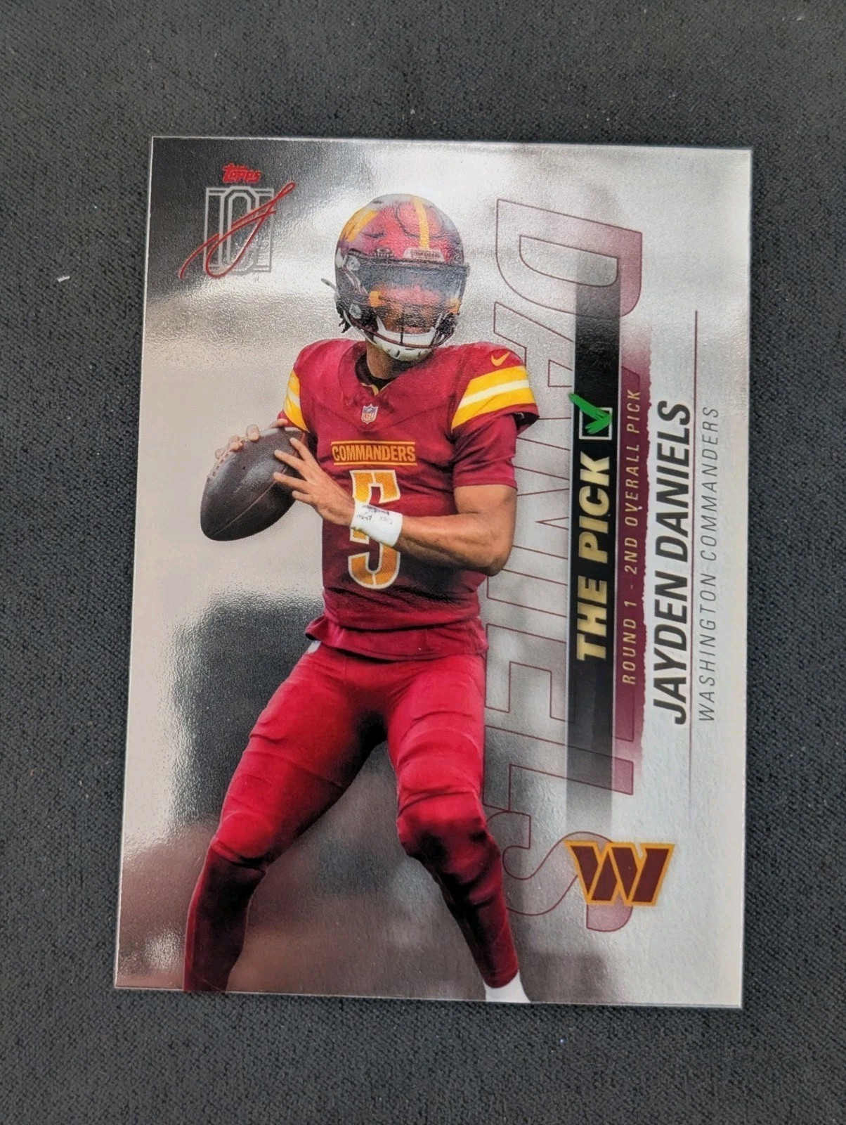 Topps 2025 Signature Class Jayden Daniels Chrome The Pick Insert #TP-30