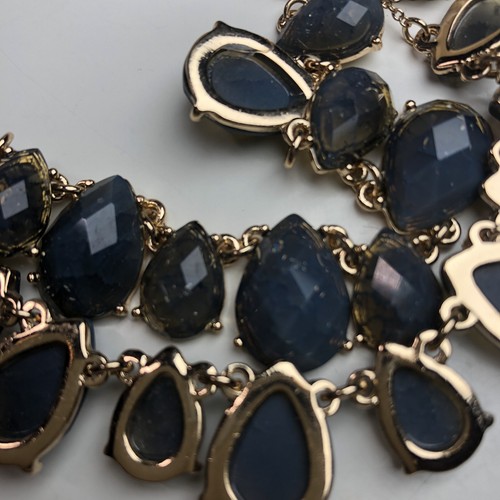 Ann Taylor LOFT Blue Gray Sparkle Tear Drop Necklace NWT Gold Tone 18-20” - Picture 6 of 8