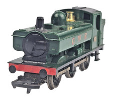 Hornby R051 GWR Class 57XX 8751 OO Pannier Tank Steam Locomotive Runner Unboxed.