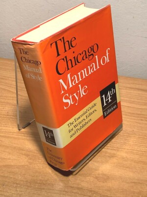 洋書 The Chicago Manual of Style 14th Edition s-l400.jpg