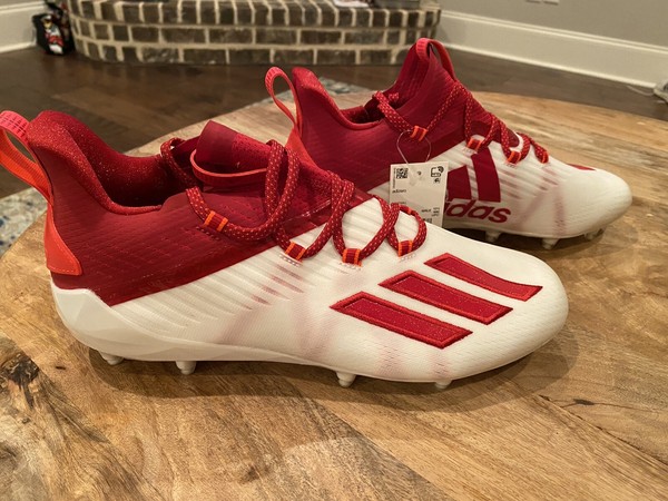 football cleats size 10.5