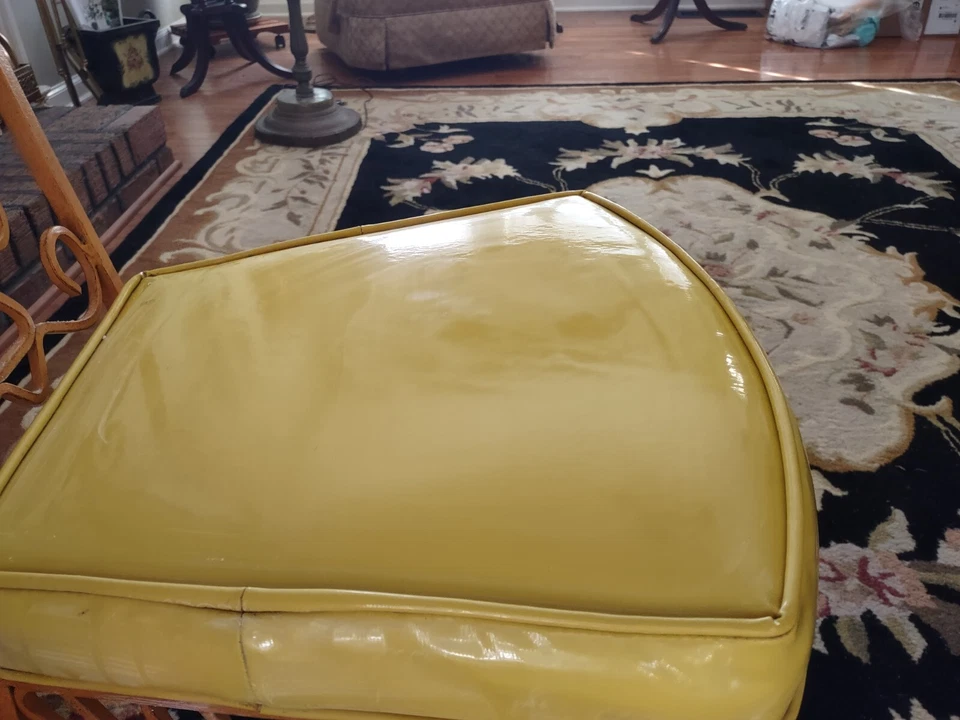 Hollywood Regency Ornate Chair Vanity Yellow 37" Vinyl - Image 4 of 4