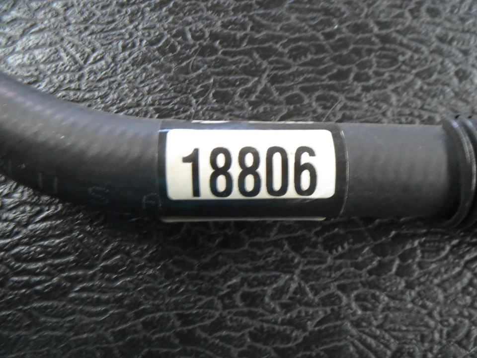 Manguera de calefacción para Mazda RX-7 1993-1995 1,3 L puertas 18806 hecha en EE. UU. - ¡Envío rápido! Foto 3 de 4