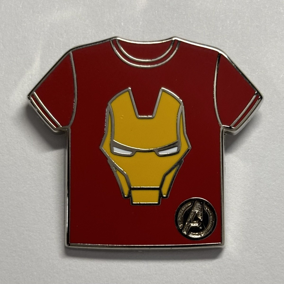 Disney Pin Iron Man Chaser Marvel T-Shirt Hidden Disney Disneyland