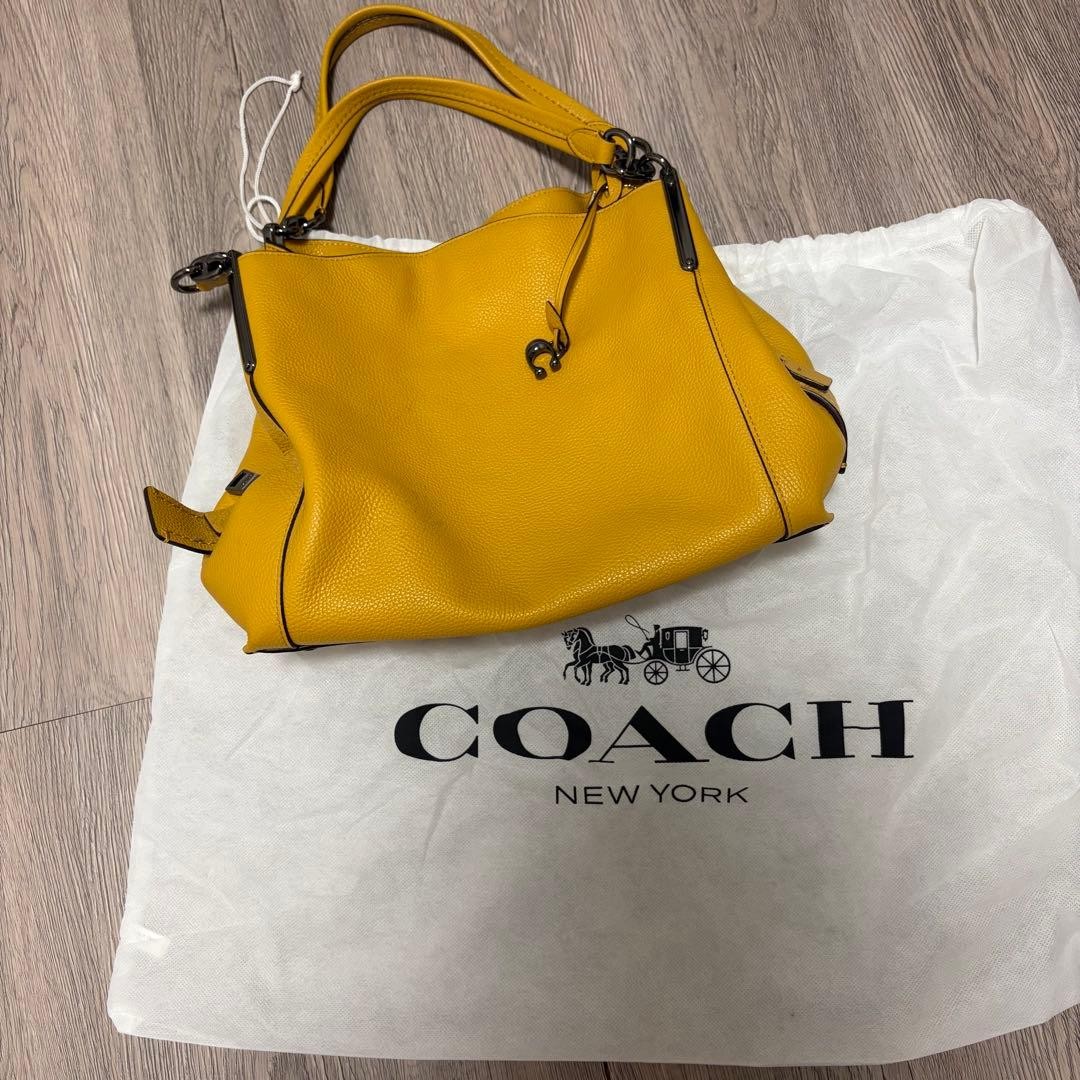 COACH Yellow Leather Tote Bag Authentic Rare Condition Near Mint image 4