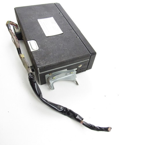 1999-2003 ~ Lexus RX300 Multi Disc CD Player Changer ~ Part Number: 86270-48020 - Picture 10 of 12
