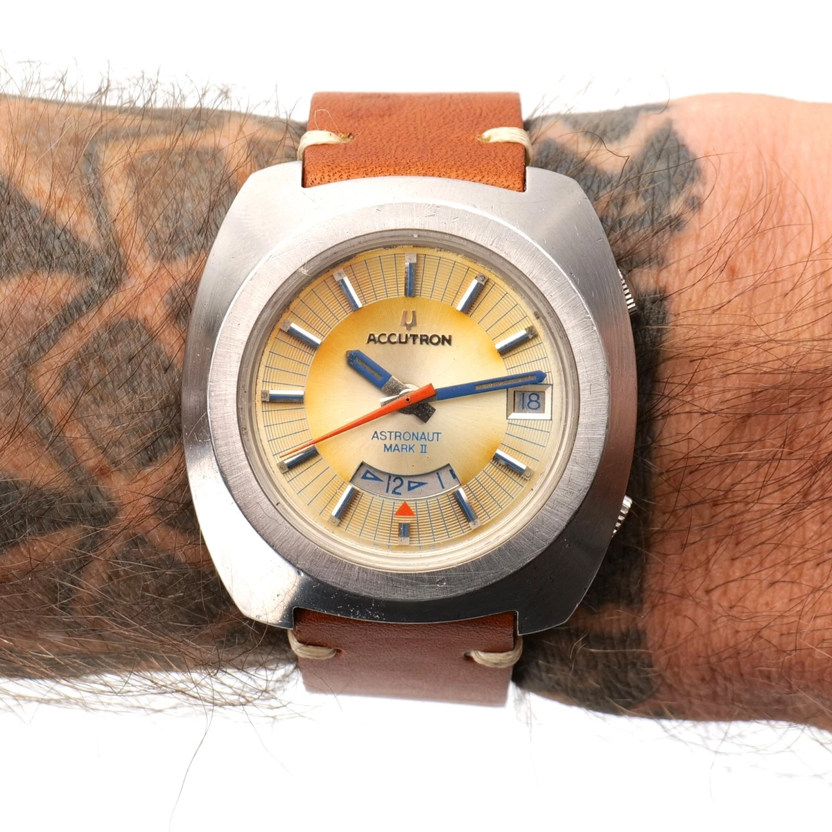 Accutron uhr shop