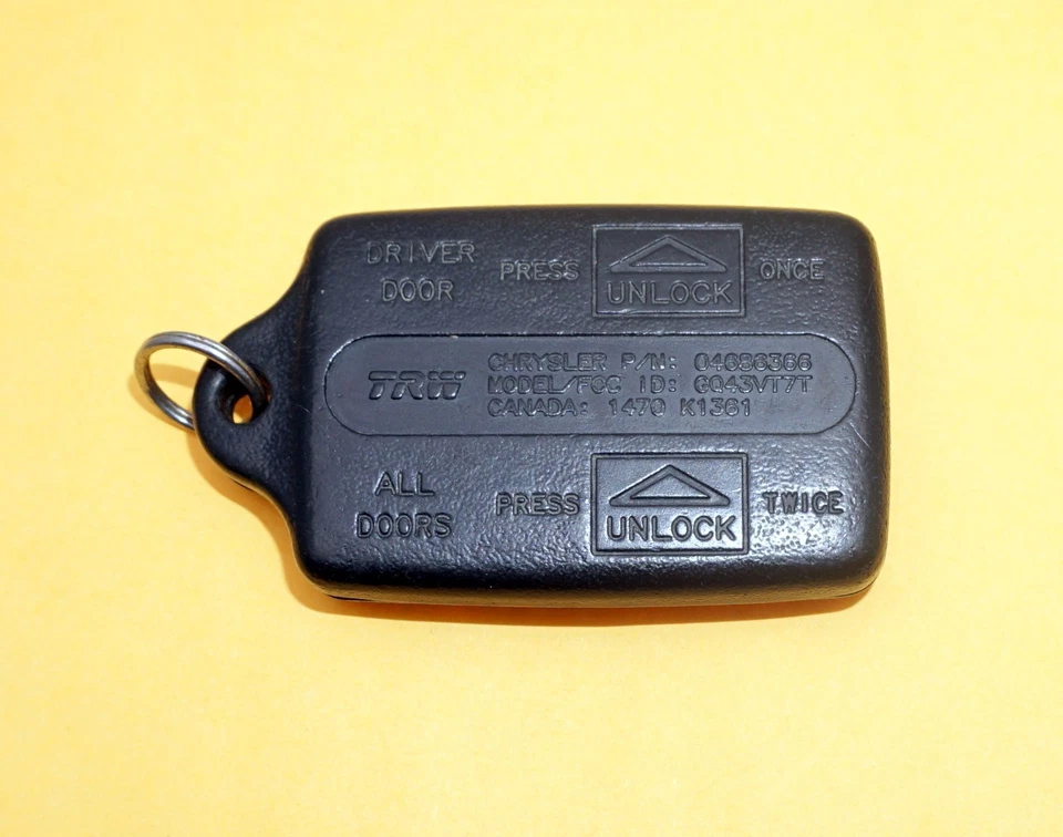 100% OEM CHRYSLER PLYMOUTH DODGE KEYLESS ENTRY TRANSMITTER GQ43VT7T - Image 2 of 2