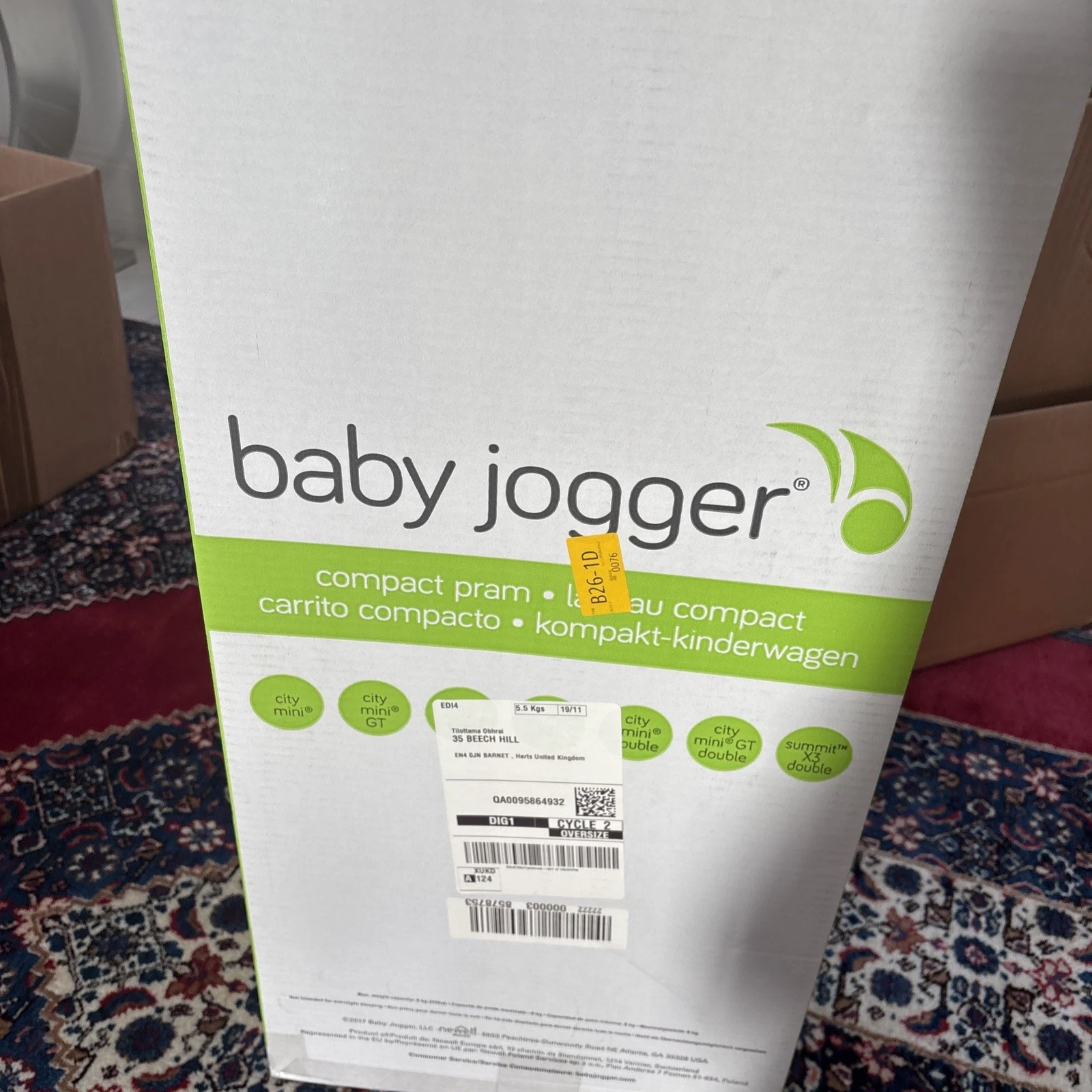 Baby Jogger compact pram bassinet in black with grey lining - inc Adaptors
Opens in a new window or