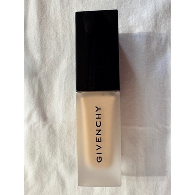 Givenchy Prisme Libre Skin-Caring Matte Foundation 2-N160 1oz