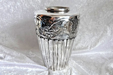 Antike Jugendstil Vase versilbert mit floralen Verzierungen 23 cm um 1900