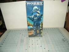 Robby the Robot Forbidden Planet Model Kit By Polar Lights - SEALED BOX