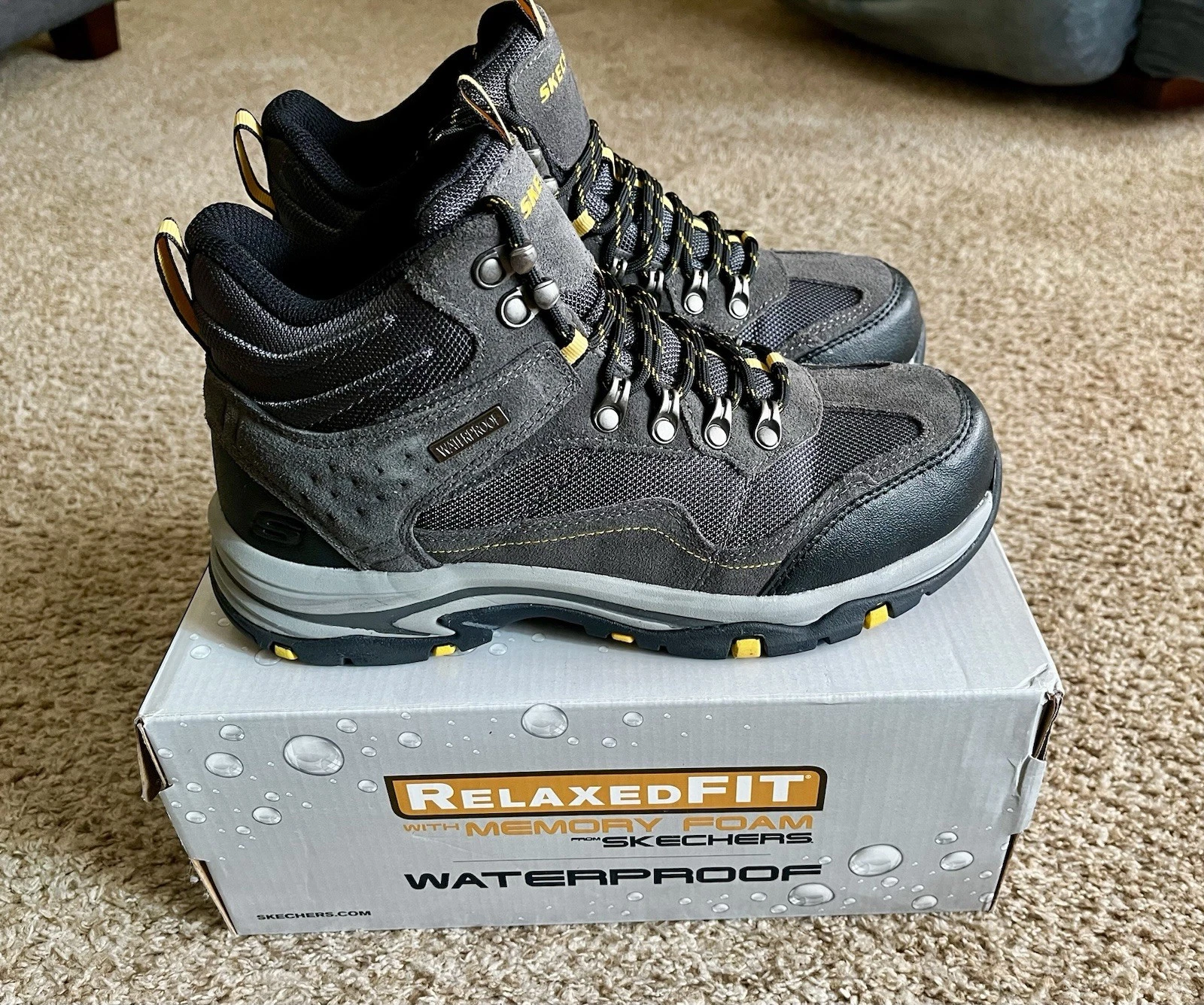 Skechers Mens Size 7.5 Trego Pacifico Hiking Boots Memory Foam Waterproof