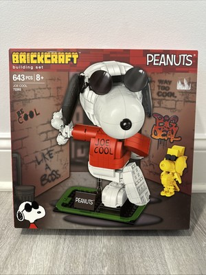 Brickcraft Peanuts Snoopy 'Joe Cool' Building Set Limited Edition